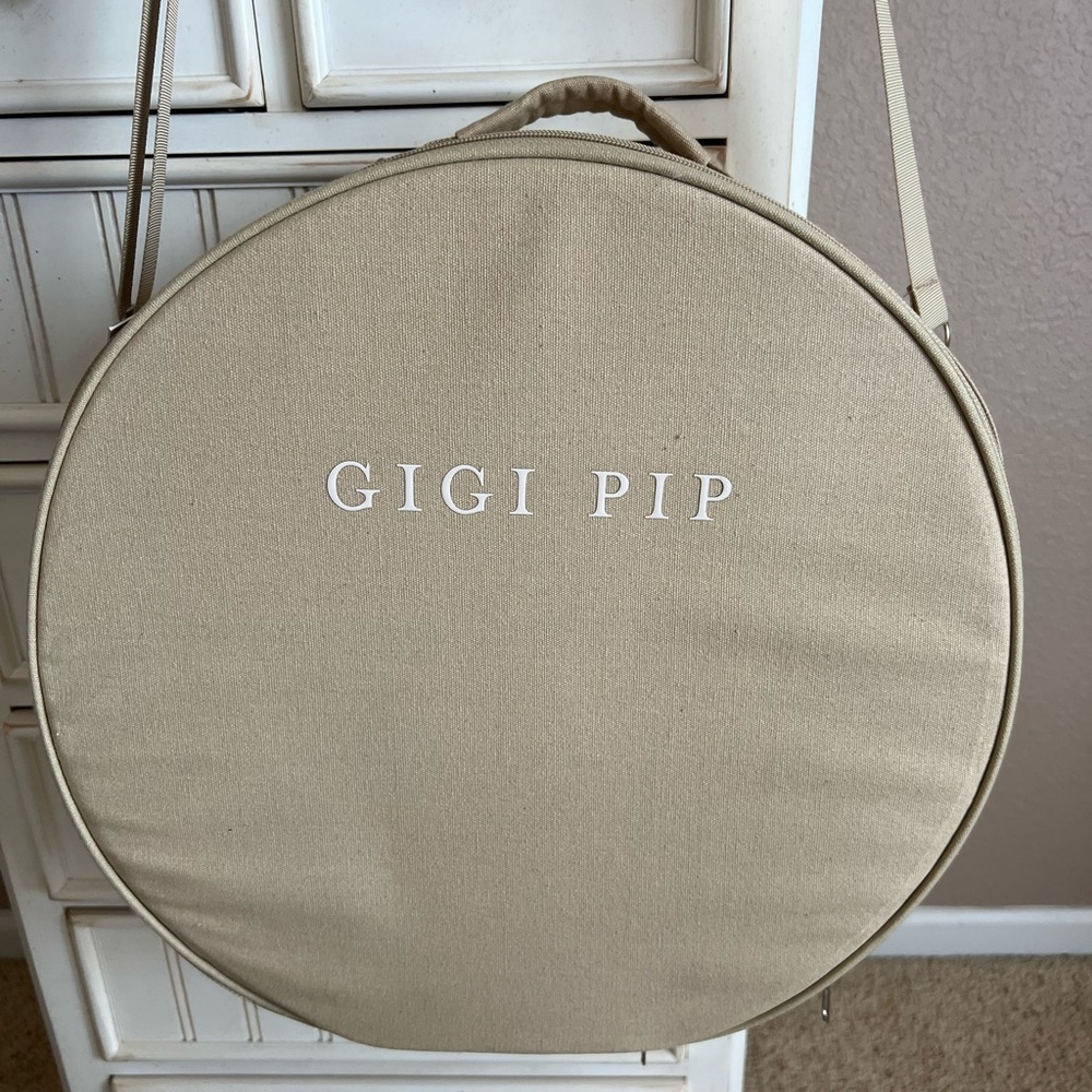 Gigi Pip traveling hat bag